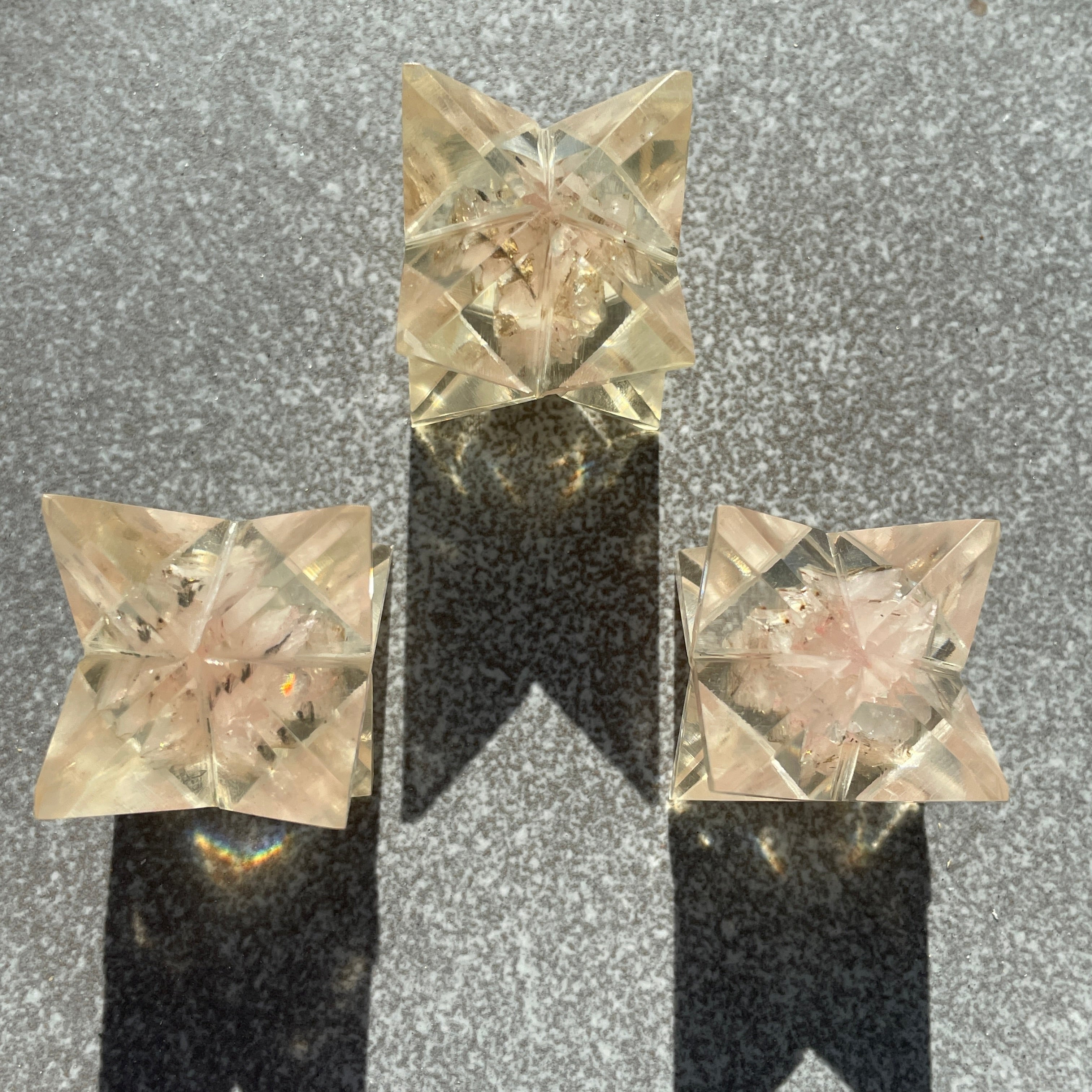Orgonite Merkaba - Rose Quartz 2cm Orgonite Merkaba - Rose Quartz 2cm